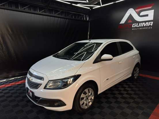 CHEVROLET-ONIX-2016