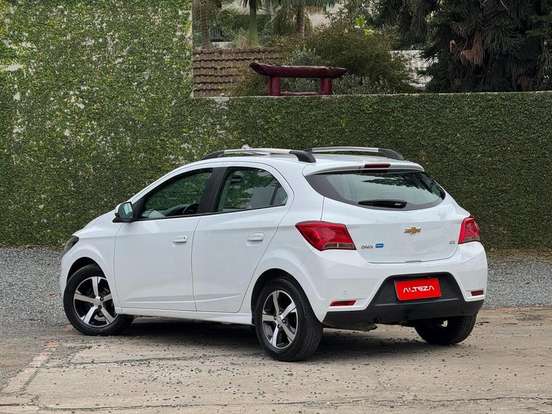 CHEVROLET-ONIX-1.4 MPFI LTZ 8V FLEX 4P AUTOMÁTICO CHEVROLET-ONIX-2018