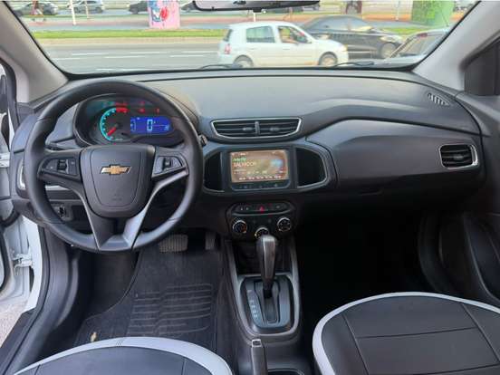 CHEVROLET-ONIX-2014