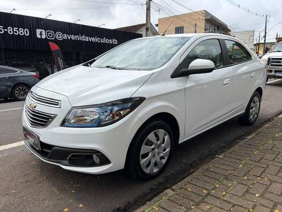 CHEVROLET-PRISMA-2014