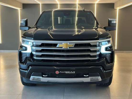 CHEVROLET-SILVERADO-5.3 V8 GASOLINA 1500 HIGH COUNTRY 4X4 AUTOMÁTICO CHEVROLET-SILVERADO-2023
