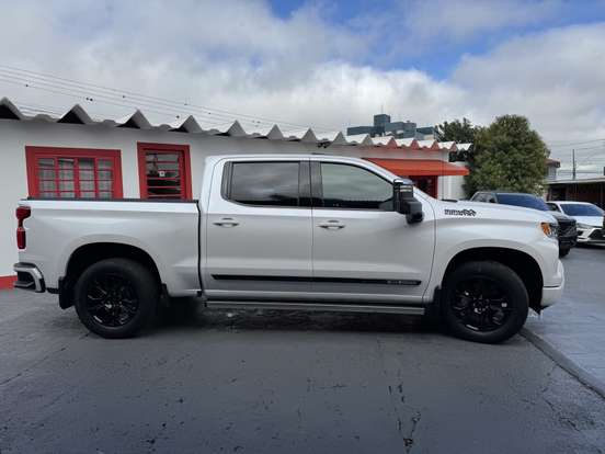 CHEVROLET-SILVERADO-2023