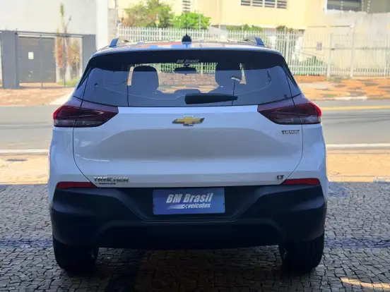 CHEVROLET-TRACKER-2024