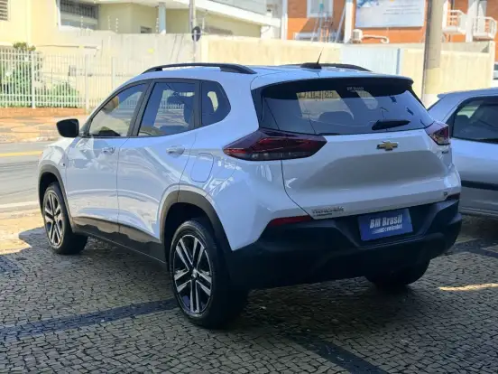 CHEVROLET-TRACKER-2024