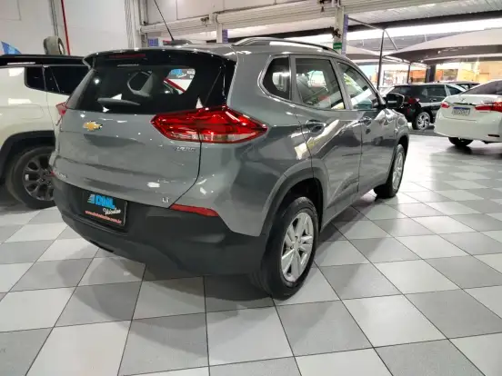 CHEVROLET-TRACKER-2022