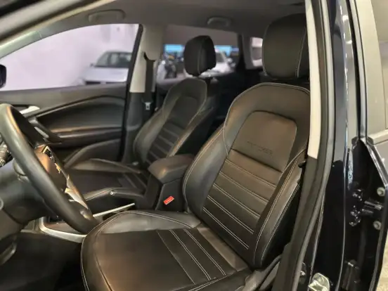 CHEVROLET-TRACKER-2020