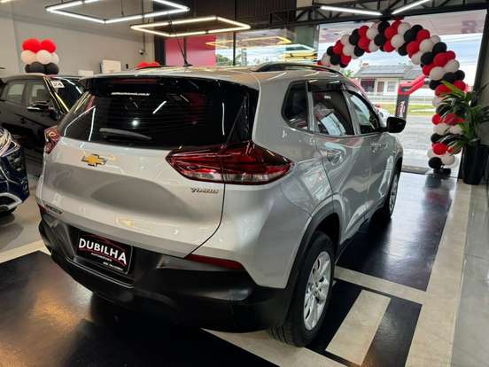 CHEVROLET-TRACKER-2022