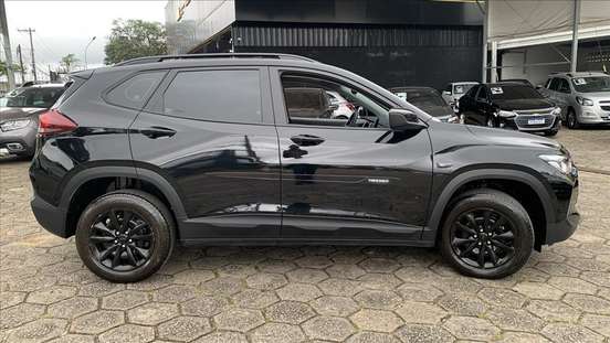 CHEVROLET-TRACKER-2025