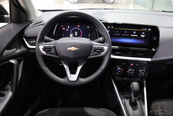 CHEVROLET-TRACKER-2025