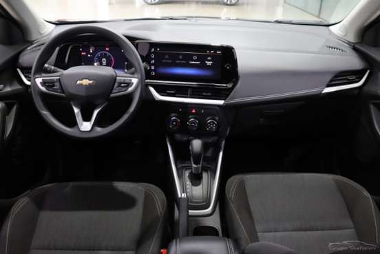 CHEVROLET-TRACKER-2025