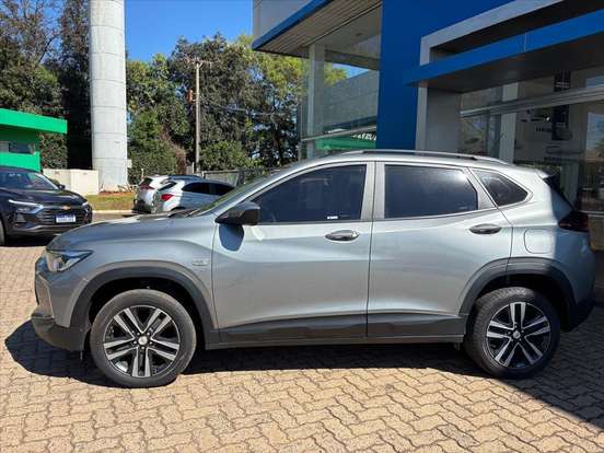 CHEVROLET-TRACKER-2023