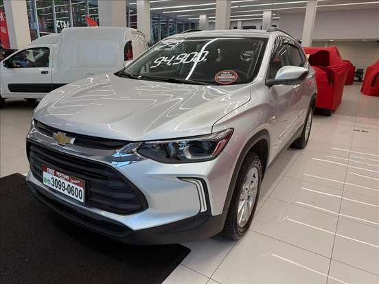 CHEVROLET-TRACKER-2023
