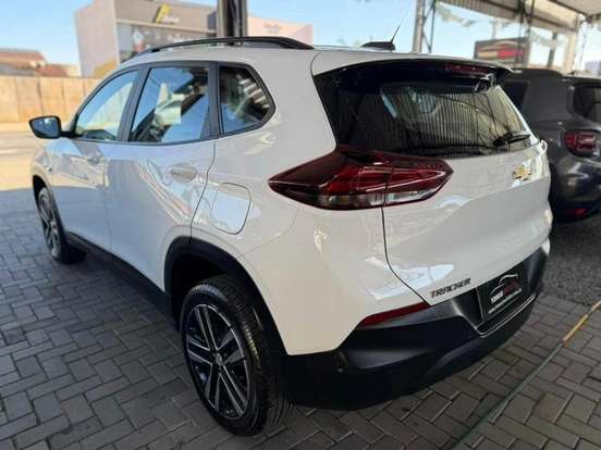 CHEVROLET-TRACKER-2024