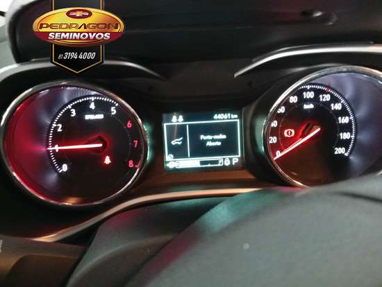 CHEVROLET-TRACKER-2023