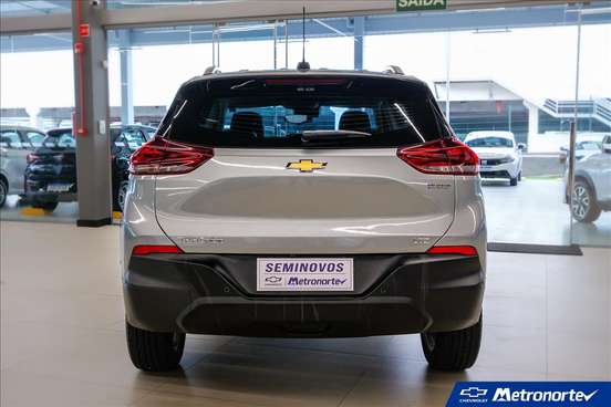 CHEVROLET-TRACKER-2025