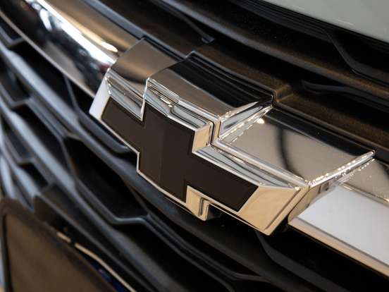 CHEVROLET-TRACKER-2025