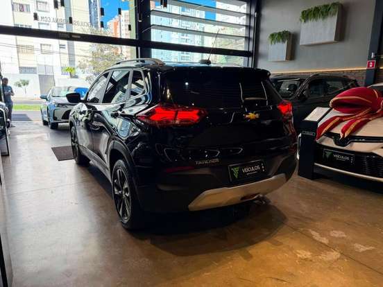 CHEVROLET-TRACKER-2020