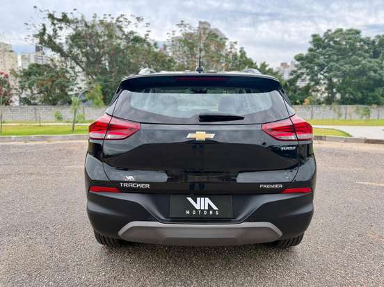 CHEVROLET-TRACKER-2023