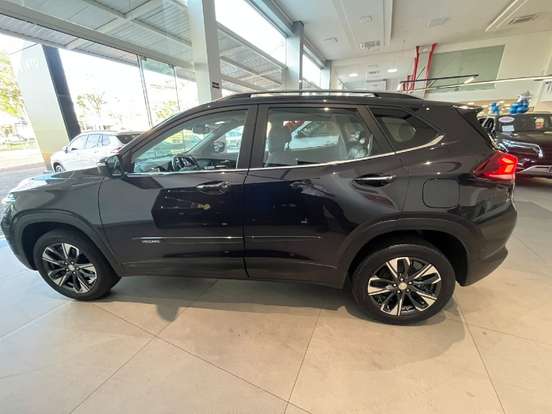 CHEVROLET-TRACKER-2023