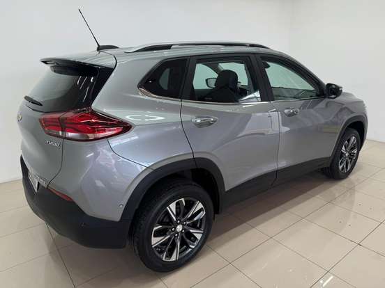 CHEVROLET-TRACKER-2023