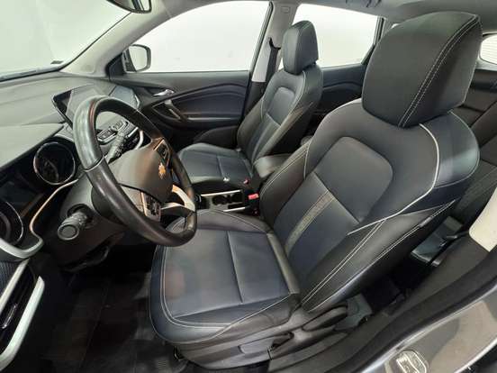 CHEVROLET-TRACKER-2023