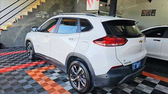 CHEVROLET-TRACKER-2023