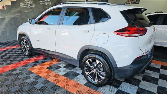 CHEVROLET-TRACKER-2023