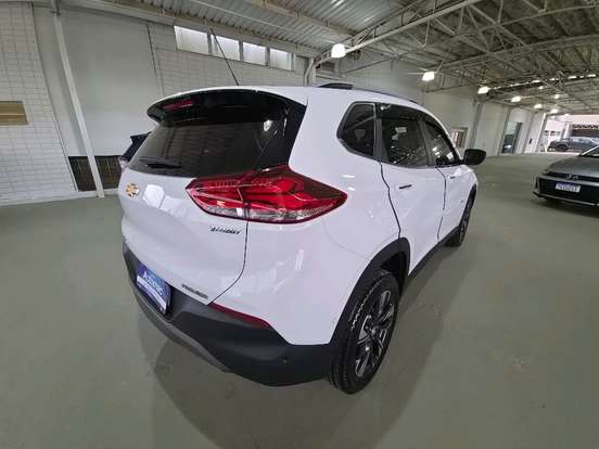 CHEVROLET-TRACKER-2024