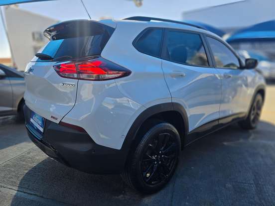 CHEVROLET-TRACKER-2024