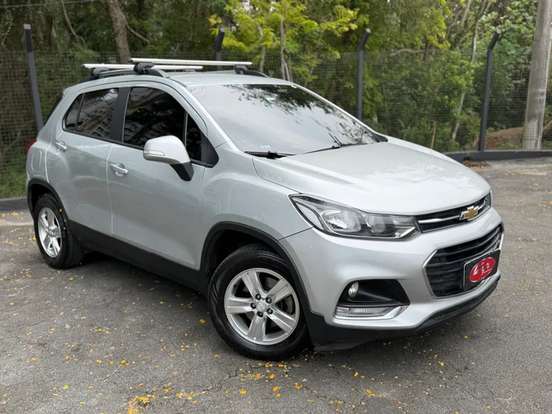 CHEVROLET-TRACKER-2018