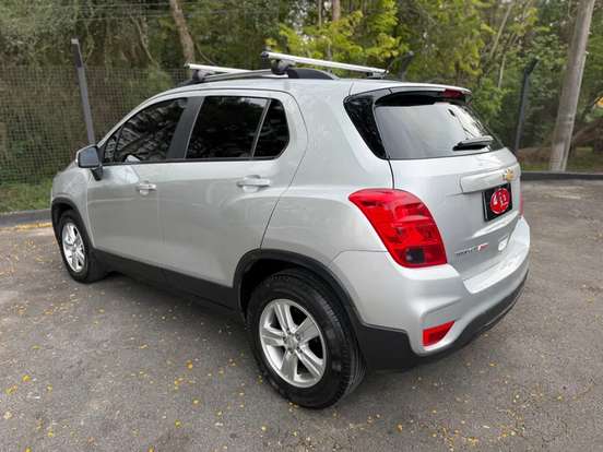 CHEVROLET-TRACKER-2018