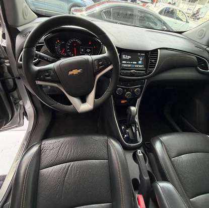 CHEVROLET-TRACKER-2018