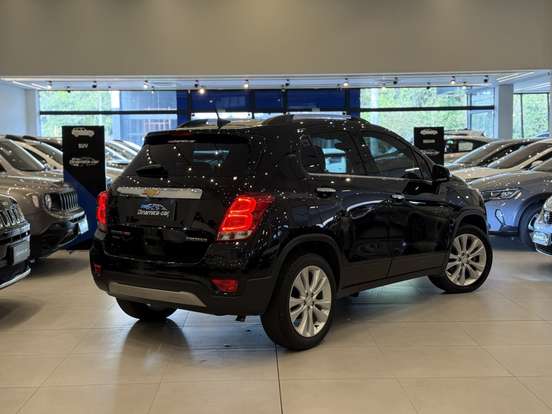 CHEVROLET-TRACKER-2018