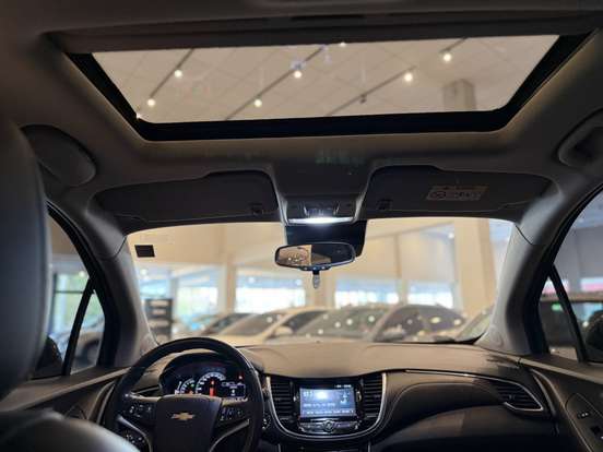 CHEVROLET-TRACKER-2018