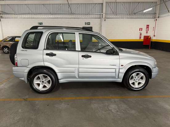 CHEVROLET-TRACKER-2008