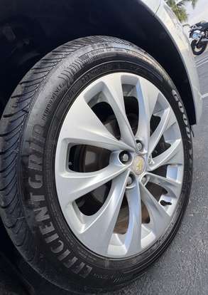 CHEVROLET-CRUZE-2018