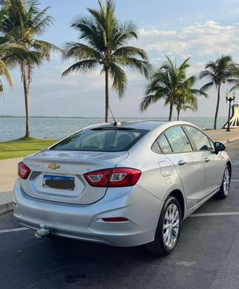 CHEVROLET-CRUZE-2018