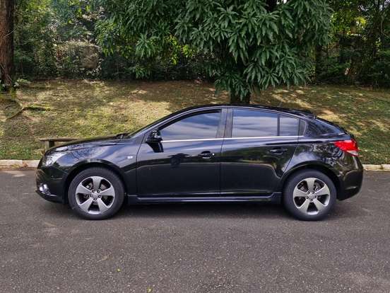 CHEVROLET-CRUZE-2013