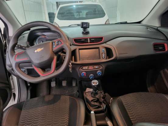 CHEVROLET-ONIX-2018