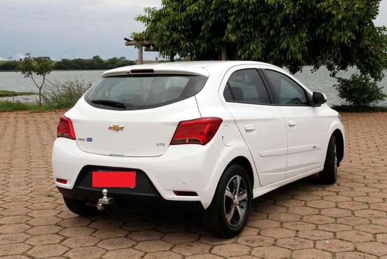 CHEVROLET-ONIX-2018