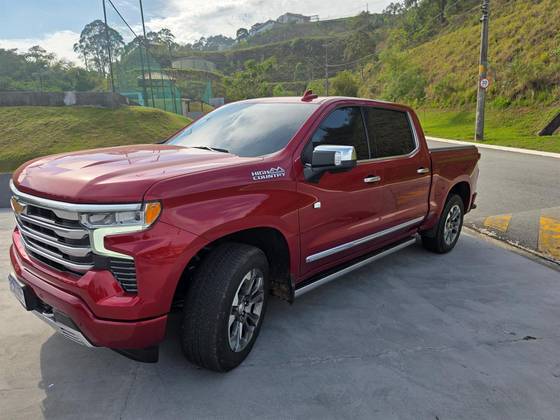 CHEVROLET SILVERADO 5.3 V8 GASOLINA 1500 HIGH COUNTRY 4X4 AUTOMÁTICO
