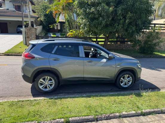CHEVROLET-TRACKER-2020