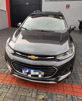 CHEVROLET-TRACKER-2018