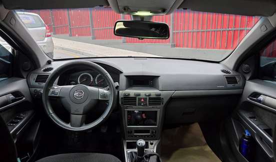 CHEVROLET-VECTRA-2.0 MPFI GT HATCH 8V FLEX 4P MANUAL CHEVROLET-VECTRA-2010