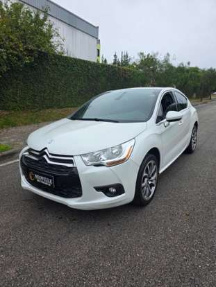 CITROËN-DS4-2015