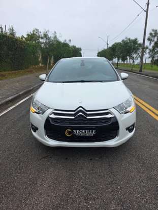 CITROËN-DS4-2015