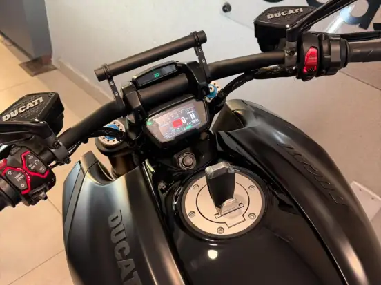 DUCATI-DIAVEL 1260 S DUCATI-DIAVEL 1260 S-2022