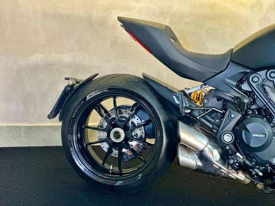 DUCATI-DIAVEL 1260 S DUCATI-DIAVEL 1260 S-2021