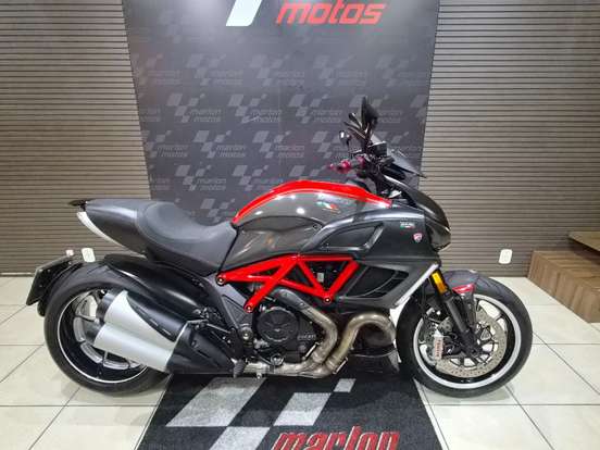 DUCATI-DIAVEL CARBON DUCATI-DIAVEL CARBON-2013