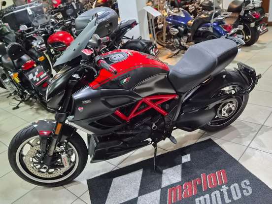 DUCATI-DIAVEL CARBON DUCATI-DIAVEL CARBON-2013